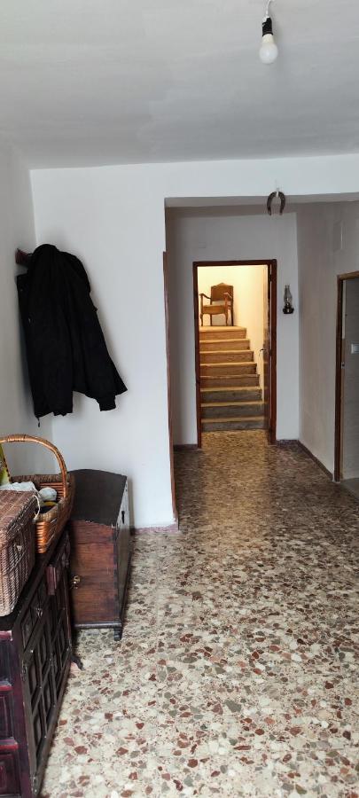 Dona Mercedes Rabe de las Calzadas Bagian luar foto