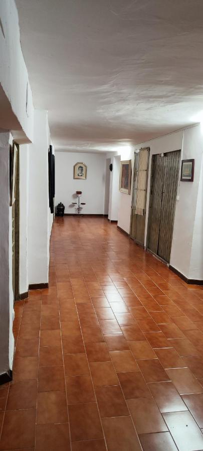 Dona Mercedes Rabe de las Calzadas Bagian luar foto